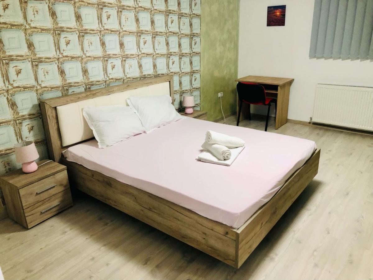 Central Park - Big Apartment - 3 Rooms - Free Parking T5 Тімішоара Екстер'єр фото