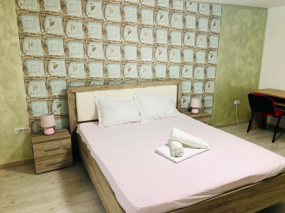 Central Park - Big Apartment - 3 Rooms - Free Parking T5 Тімішоара Екстер'єр фото