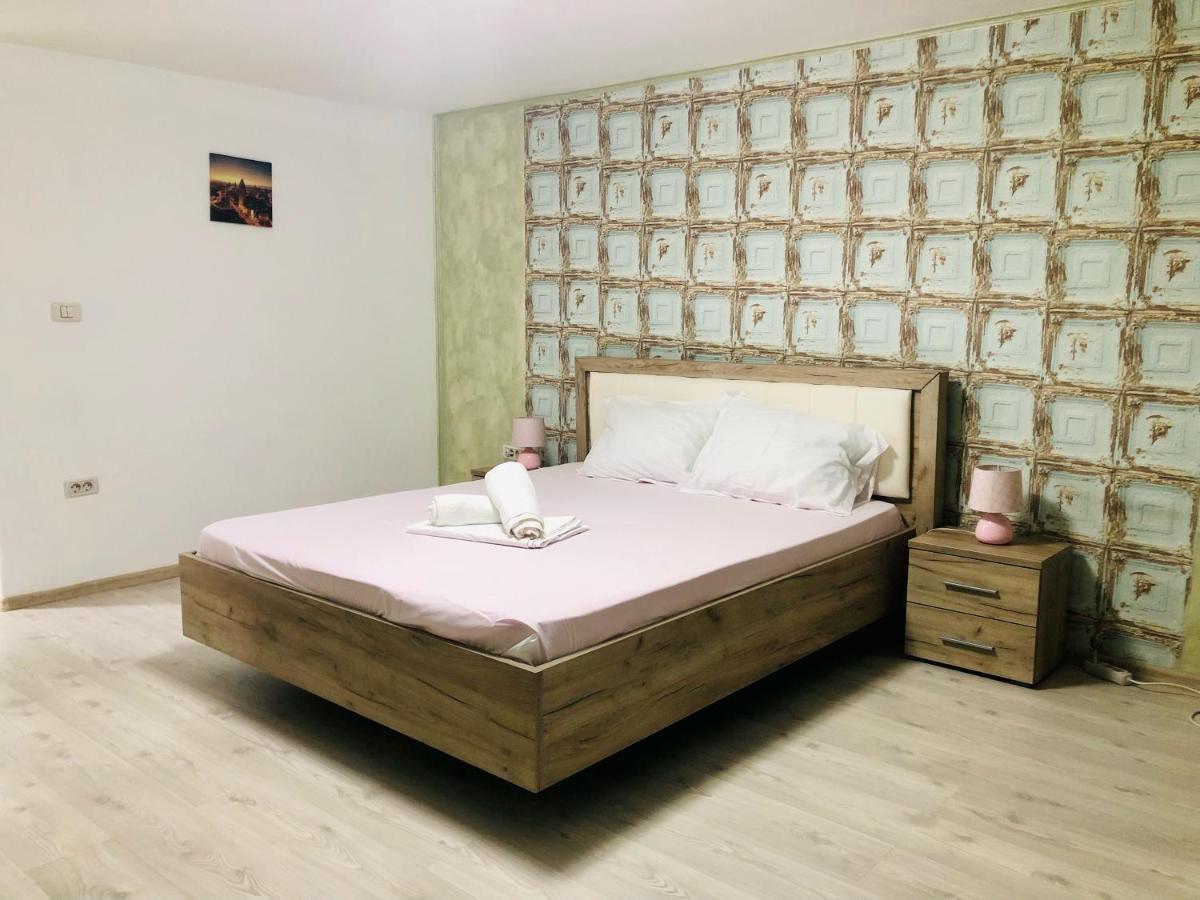 Central Park - Big Apartment - 3 Rooms - Free Parking T5 Тімішоара Екстер'єр фото