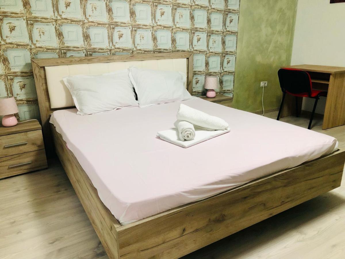 Central Park - Big Apartment - 3 Rooms - Free Parking T5 Тімішоара Екстер'єр фото